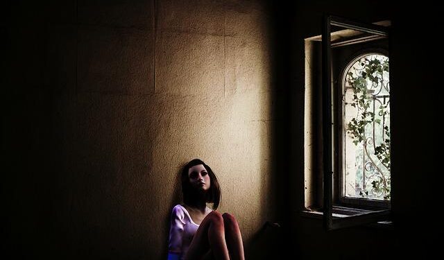 İlişkide İstismar Belirtileri Nelerdir?